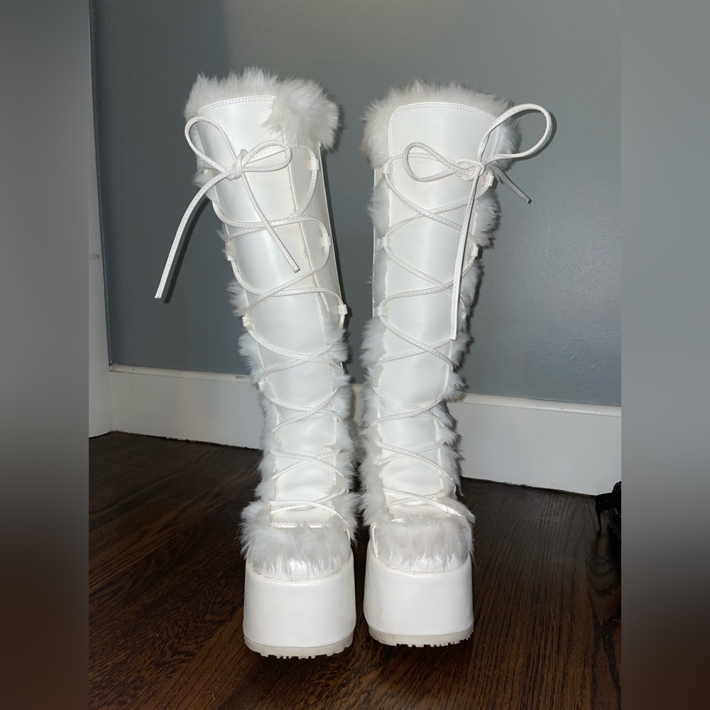 White Demonia Camel 311 !!